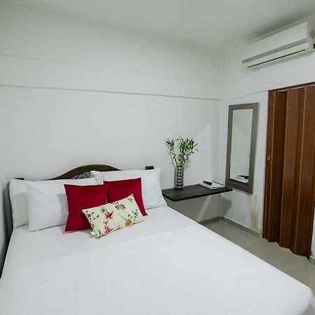 Hospedaje Rosa Blanca Cartagena Екстер'єр фото